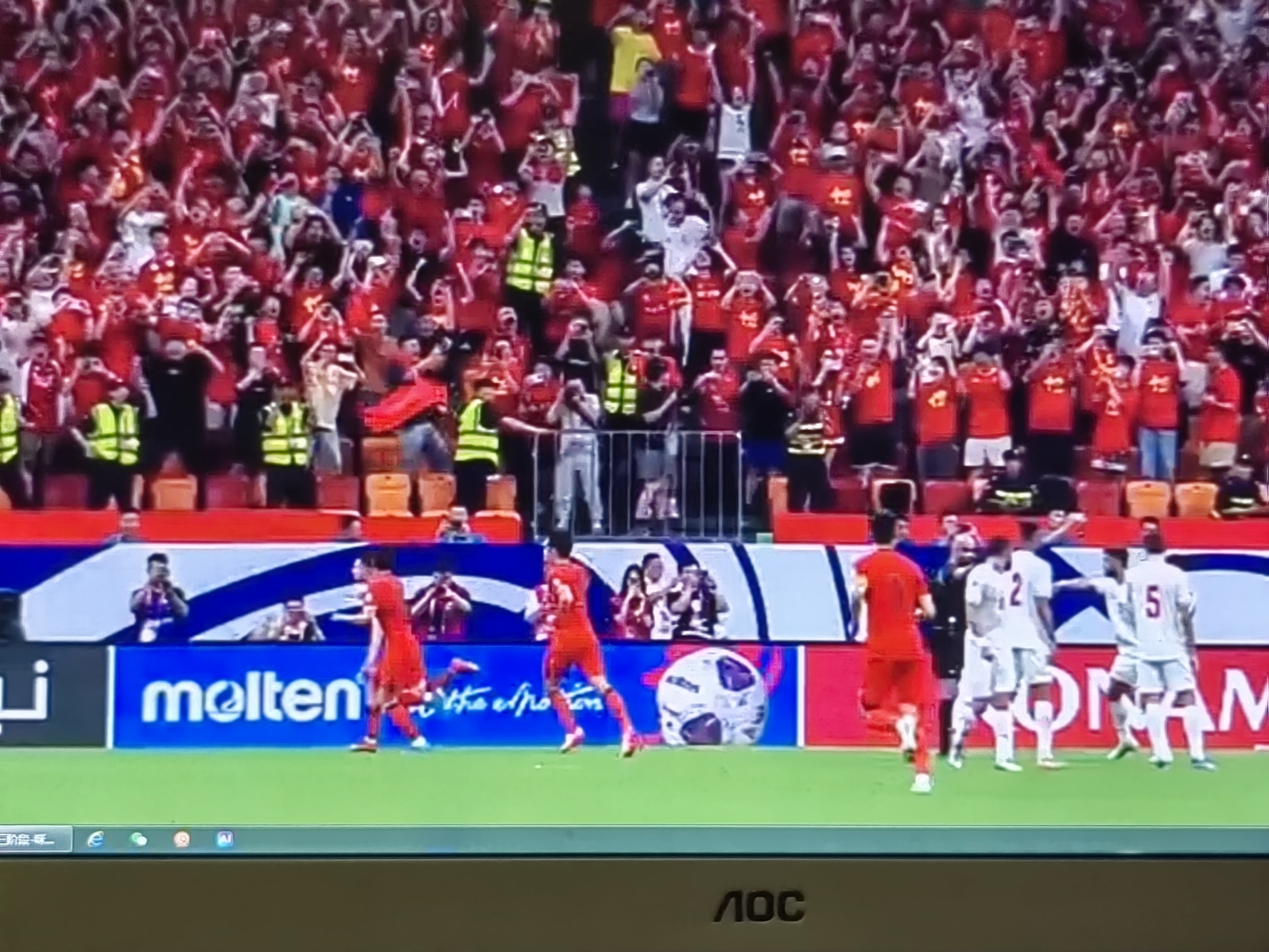 关于比赛规则变更首场状态出色，热火观众沸腾！，纳达尔重返赛场观众掌声雷动的信息