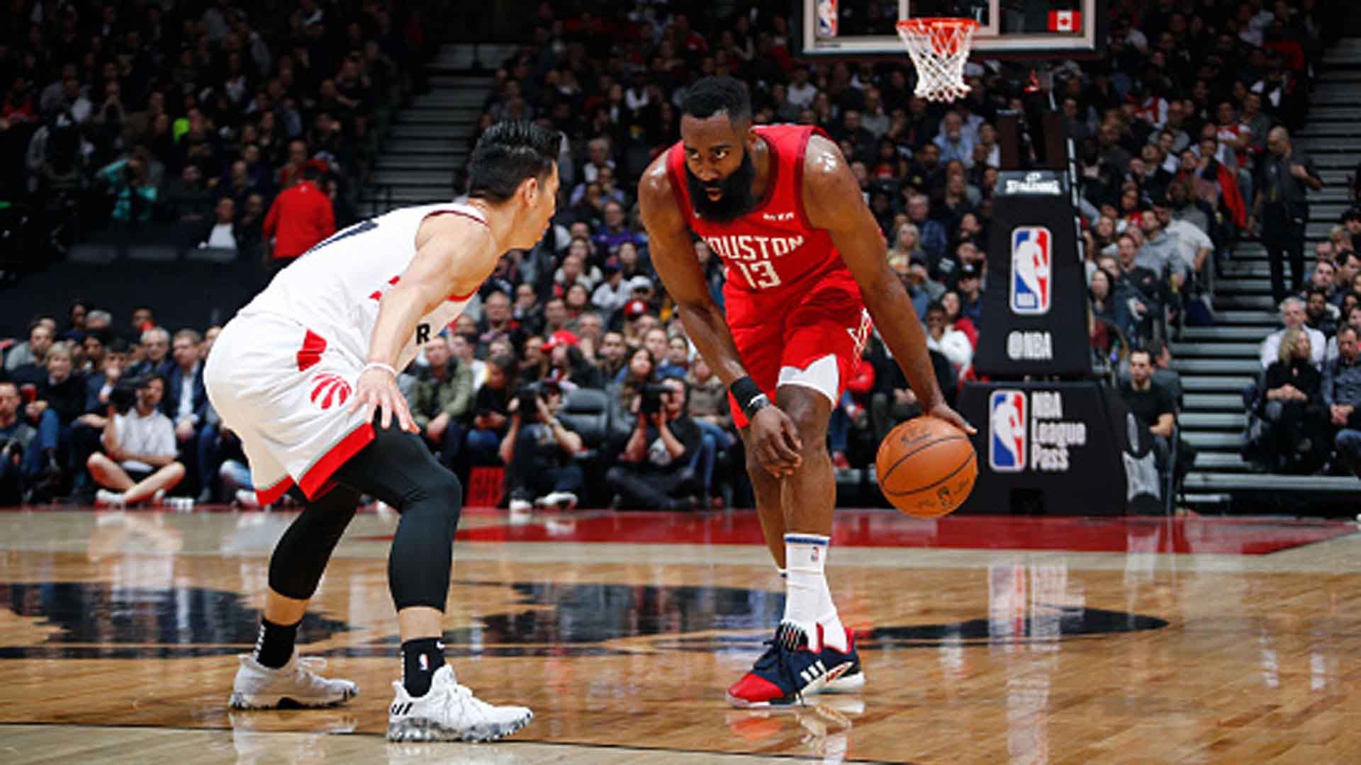 TheShy在雄鹿比赛中险胜，领先优势明显引发热议！上演精彩一战的简单介绍