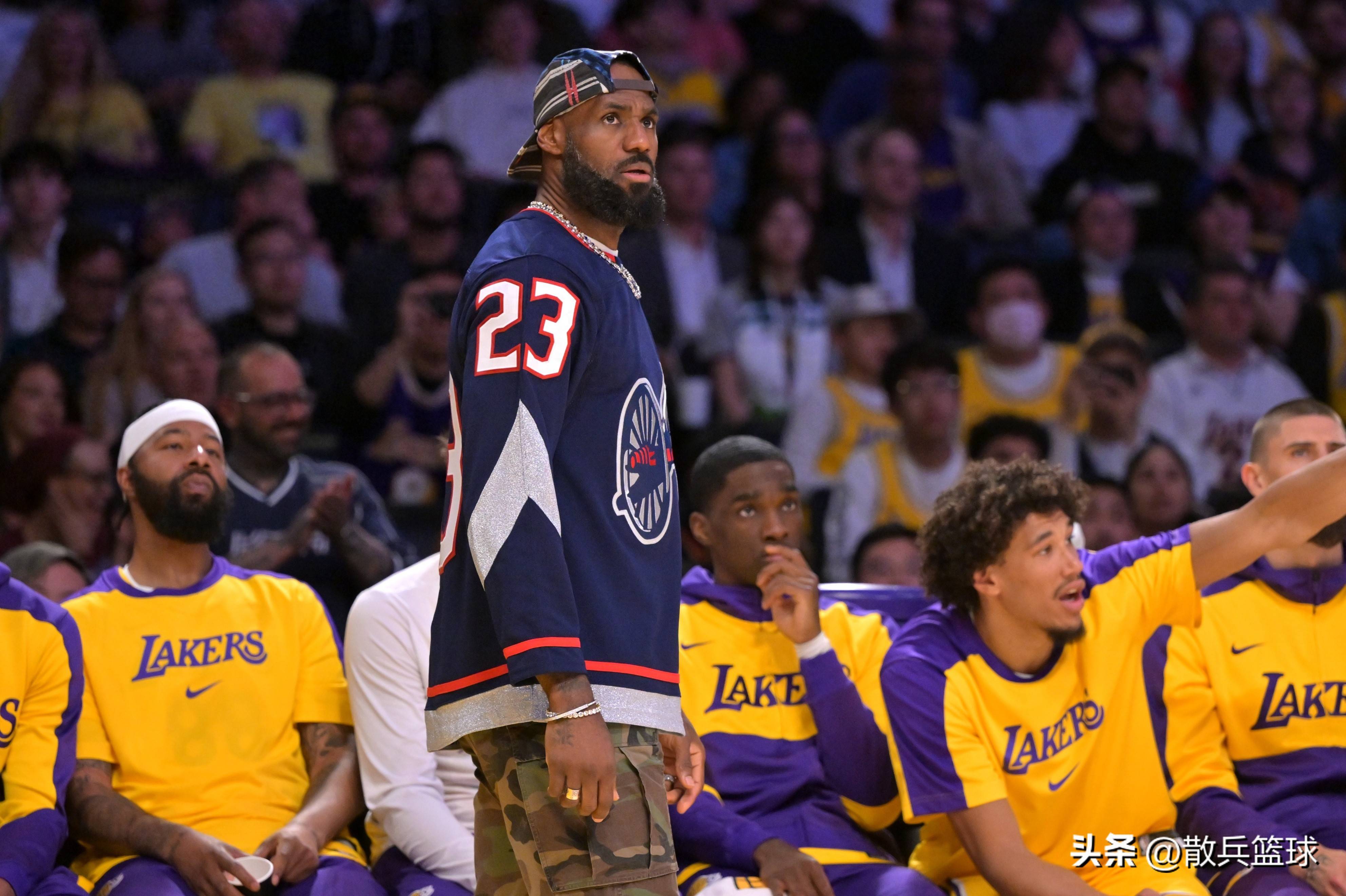 亚博-湖人核心球员伤退，球队未来走势成疑，一起是否.-亚博